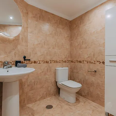 Sea View Gem In Apartment