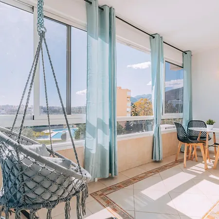 Sea View Gem In Apartment